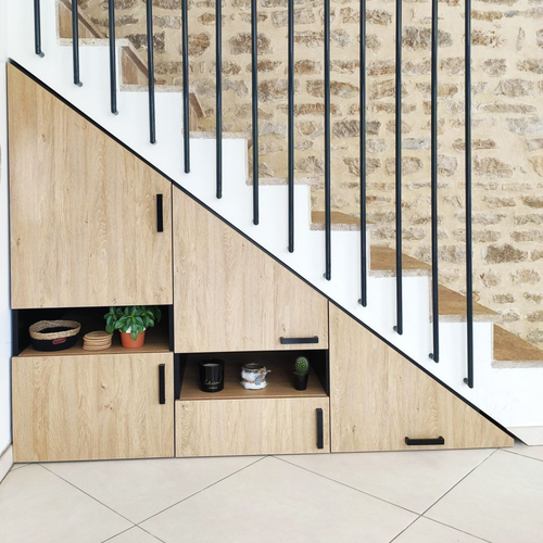 Triangular Under-Staircase Front
