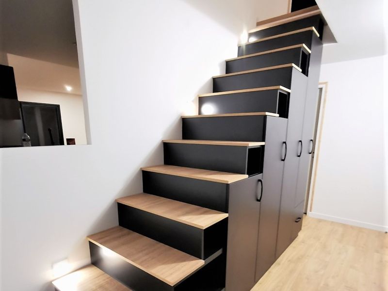 treppenmöbel sur-modulable schwarz und holz