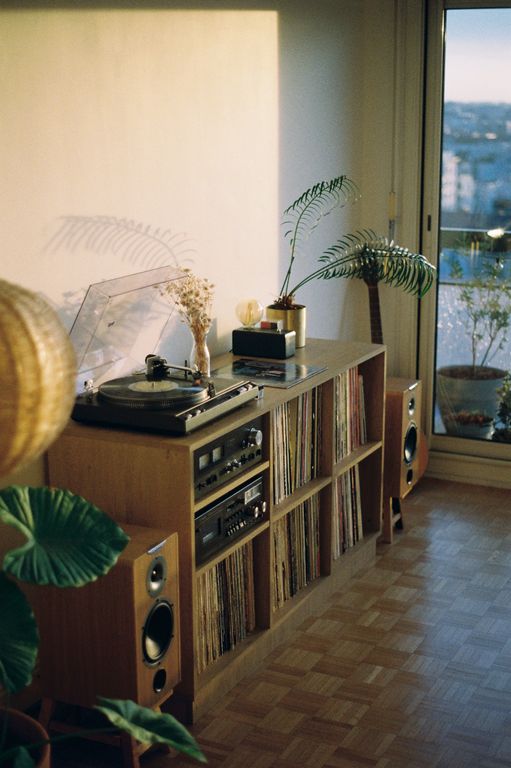 Meuble sur mesure pour platine et vinyles