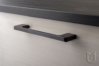 Example Nakana Black