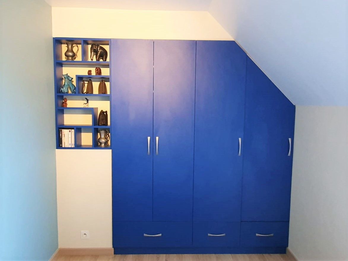 Meuble sous pente bleu - Vue 1