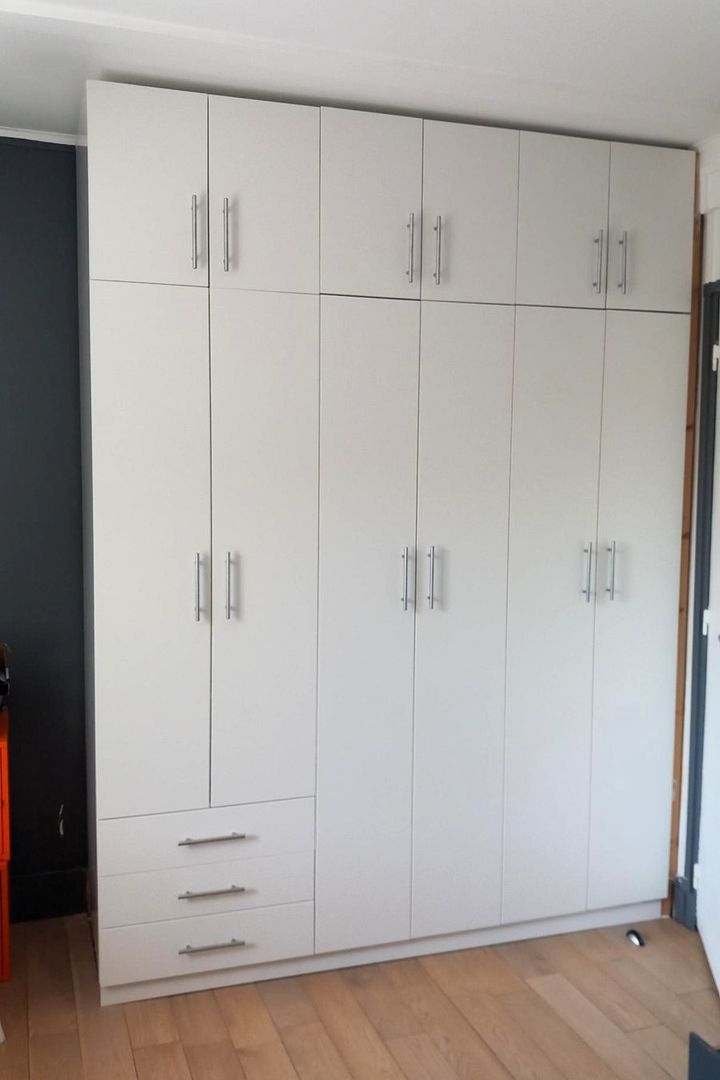 Placard optimisant hauteur sous plafond