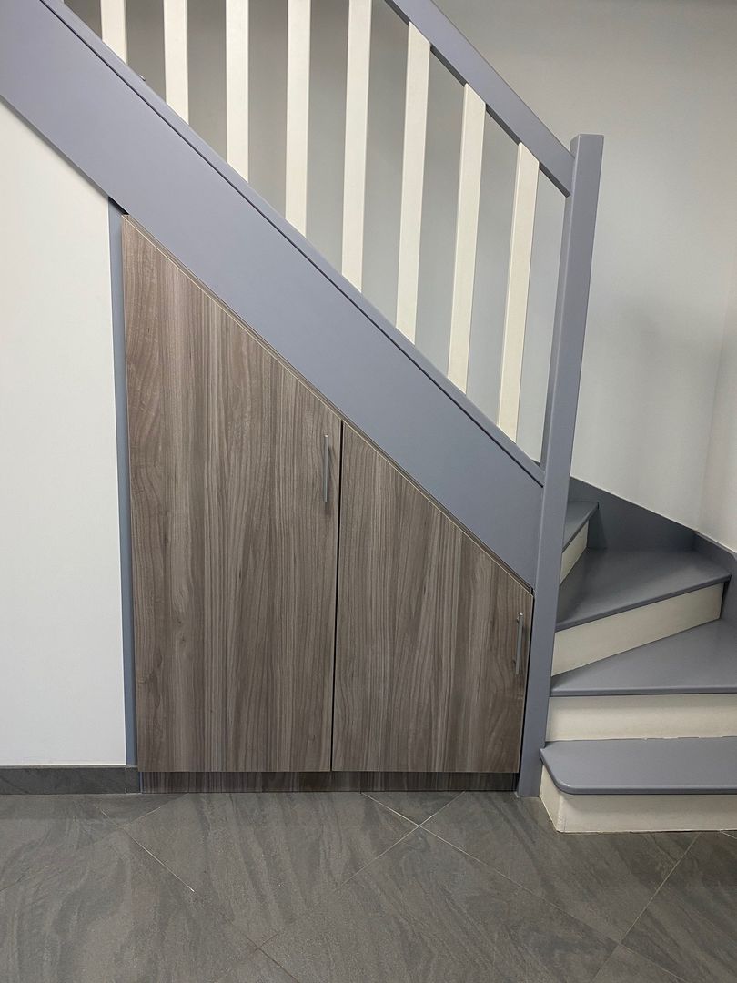 Rangements sous escalier sur mesure