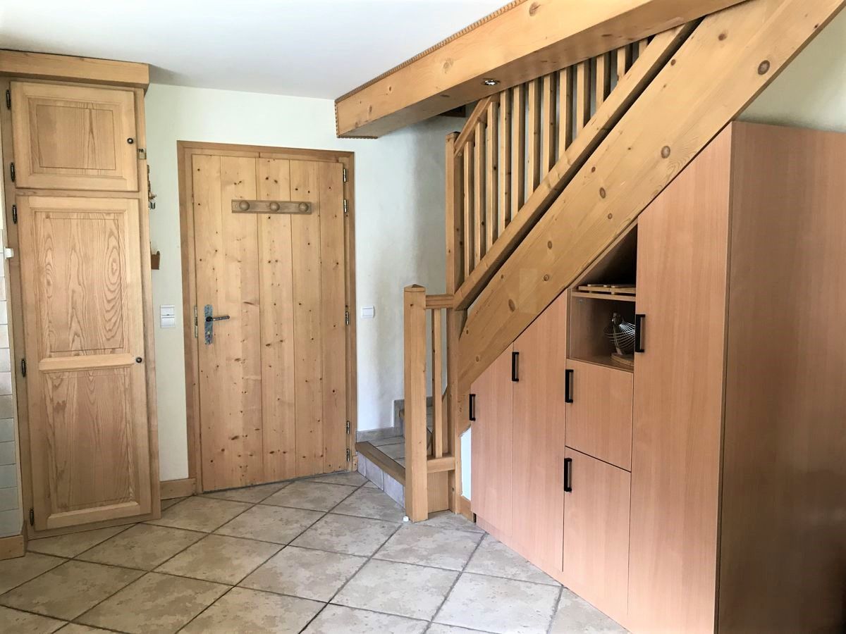 Meuble sous escalier en bois modulable