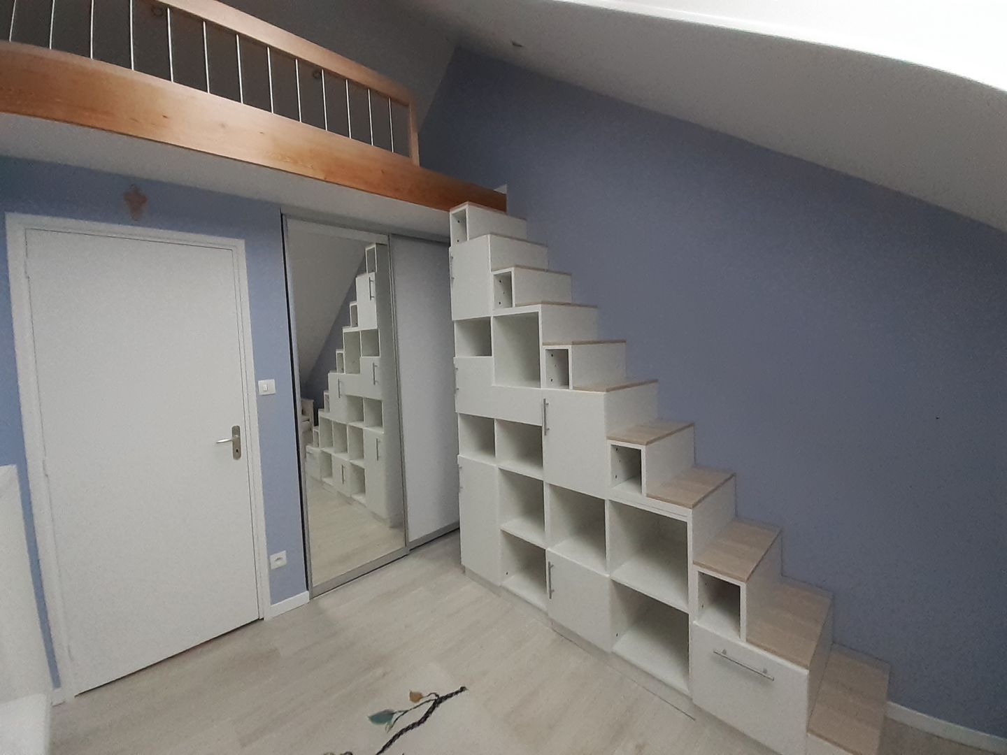 Meuble escalier mezzanine sur mesure - Vue 1