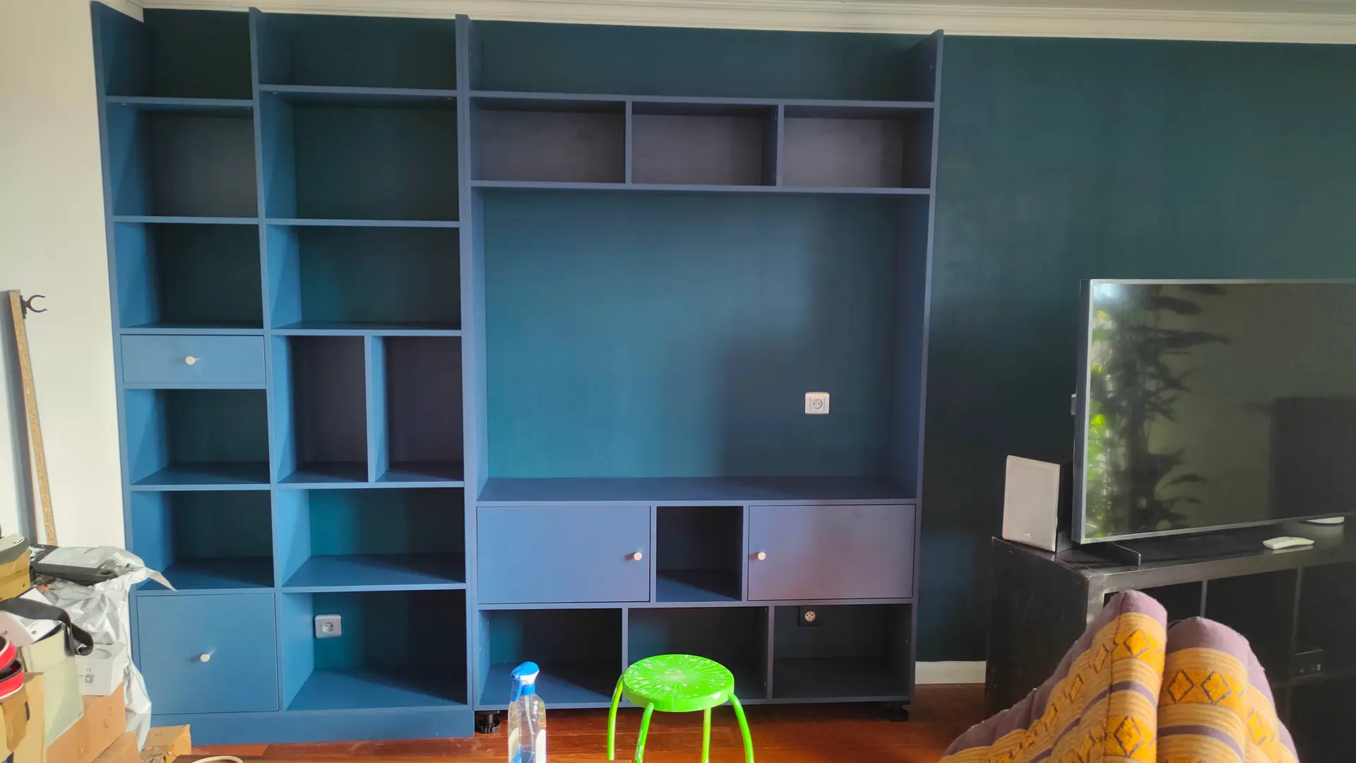 Custom-made Cosmic Blue TV Library Unit - Vue 3