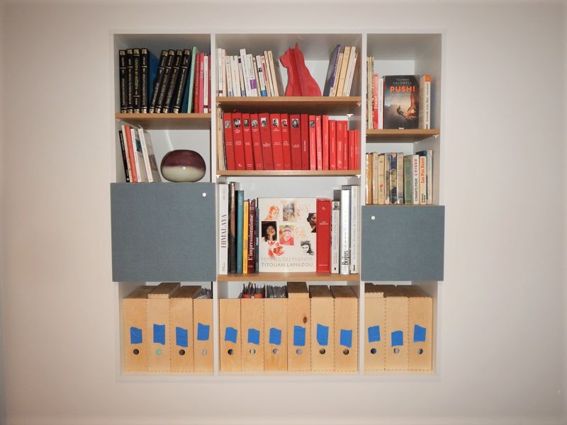 Etagère encastrée avec portes