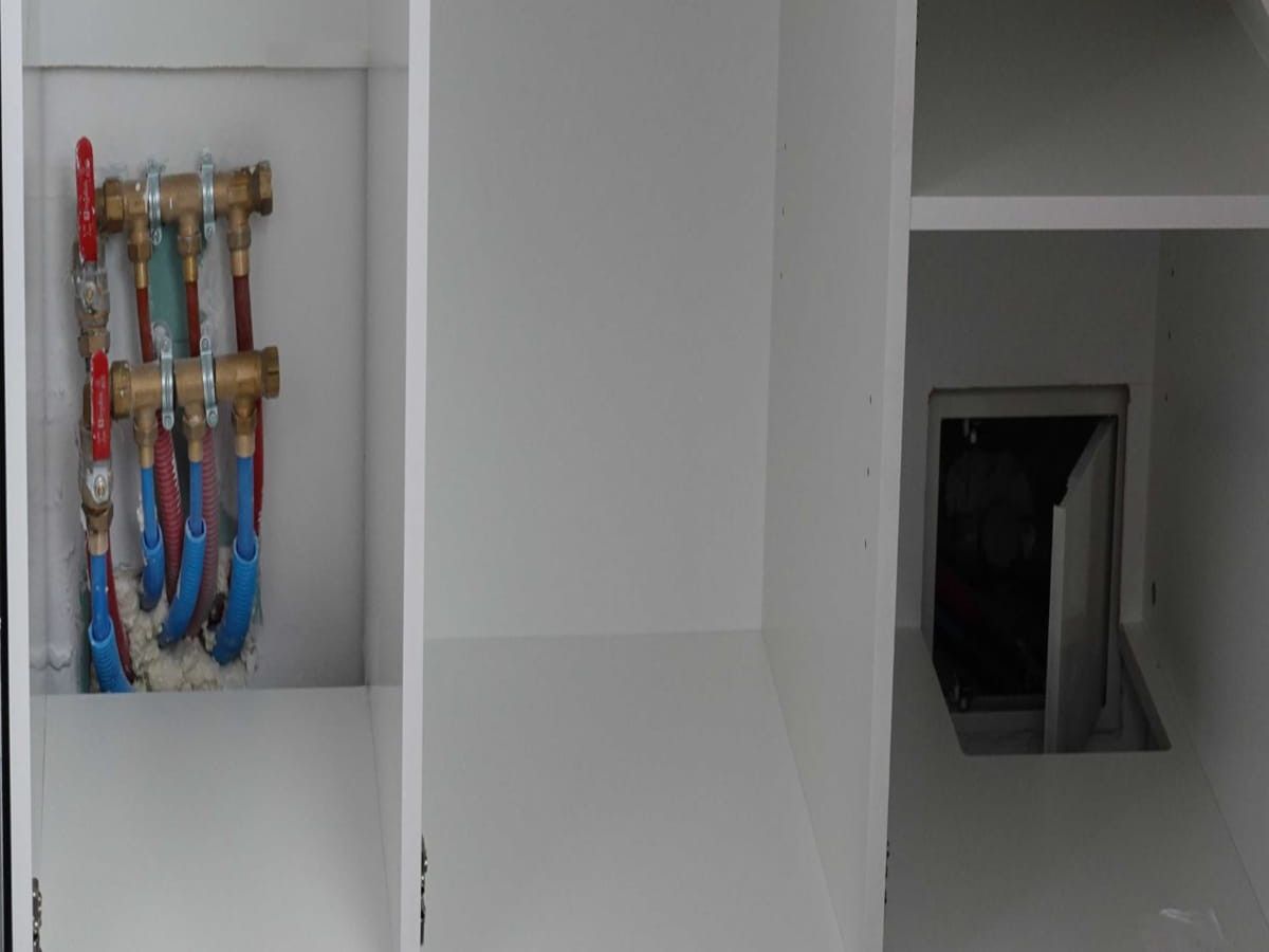 Meuble sous pente pièce humide  - Vue 1