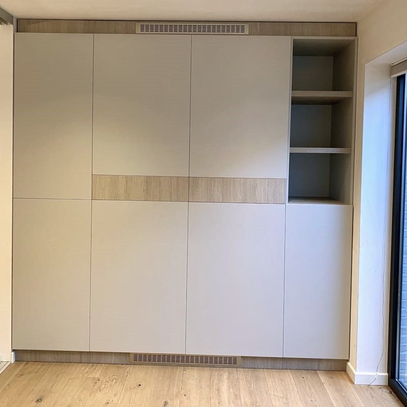 Meuble entièrement encastré