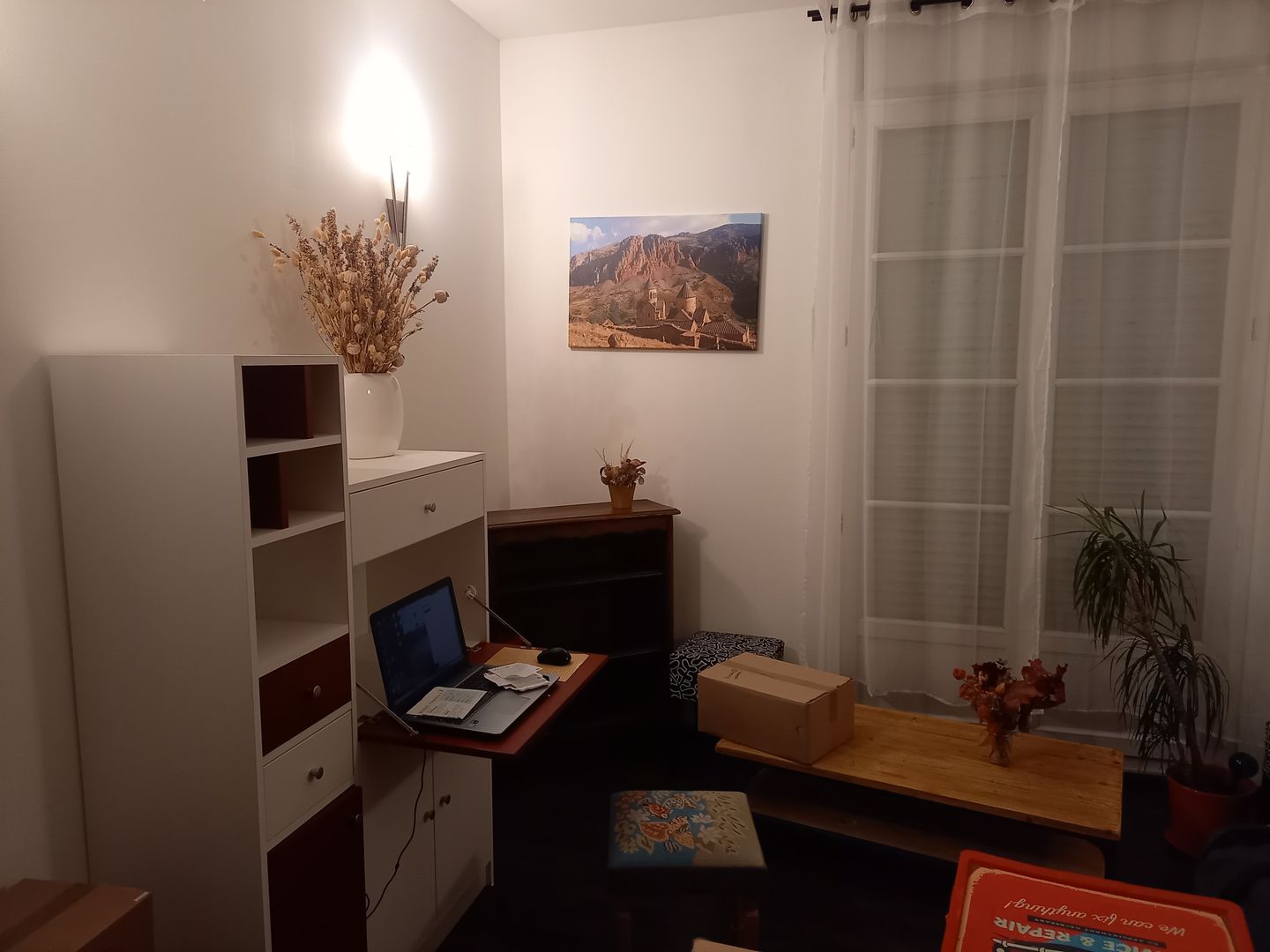 Bureau secrétaire à hauteur variable sur mesure