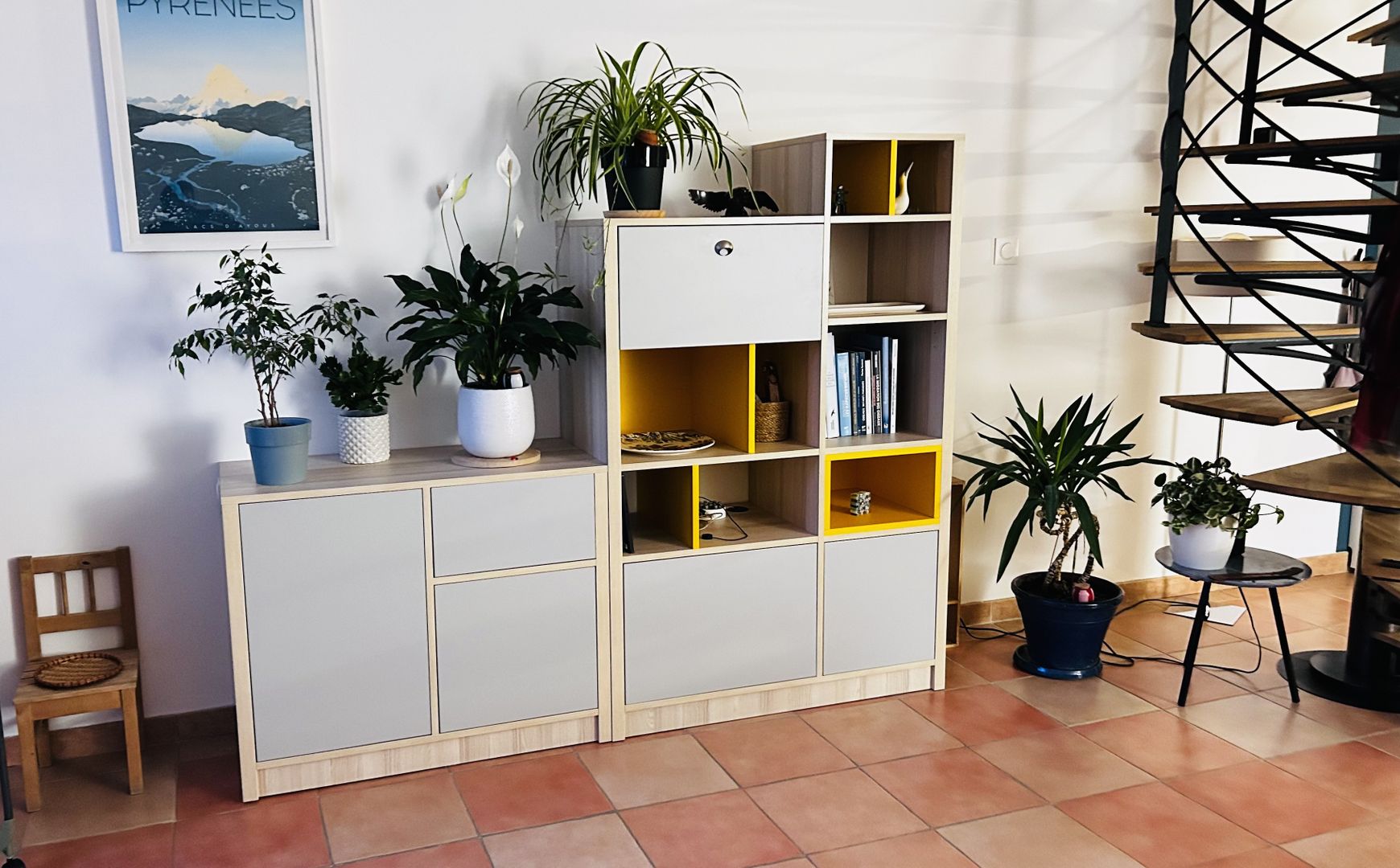Custom variable-height furniture