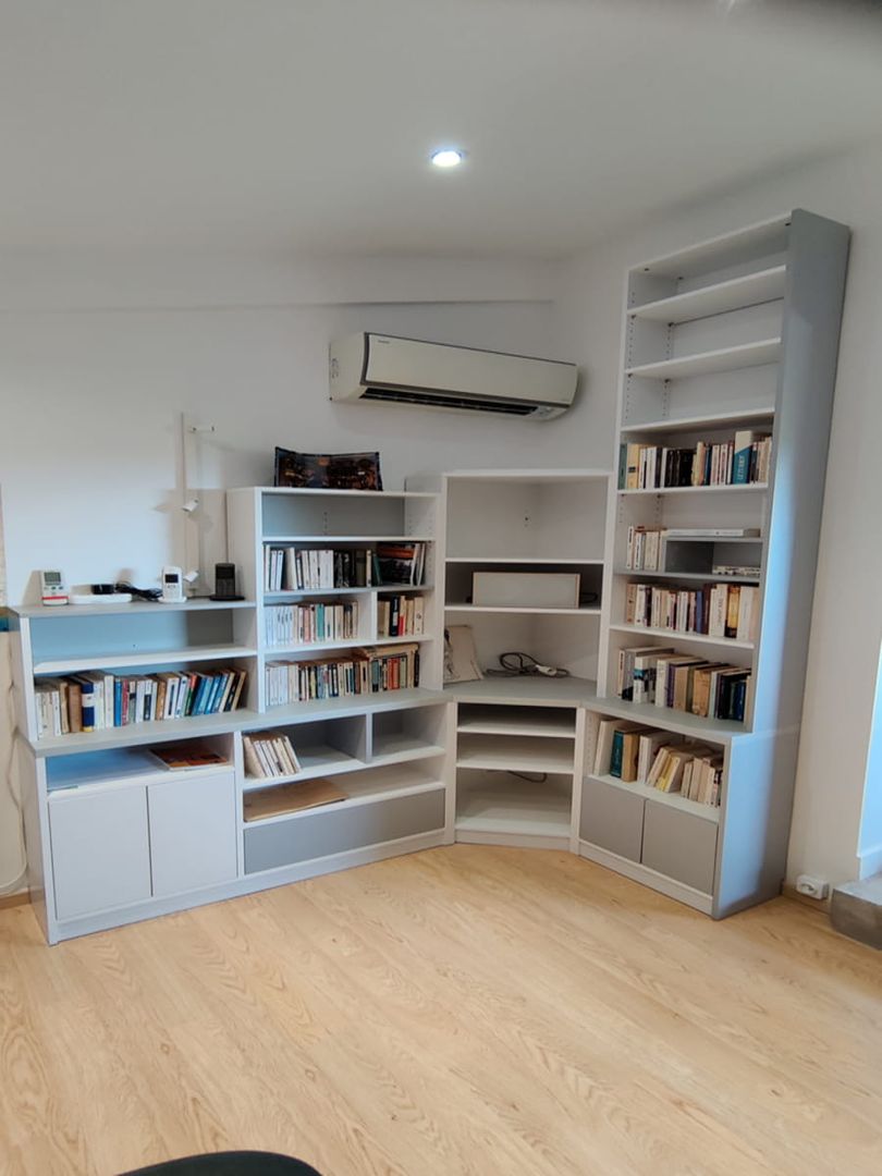 Meuble bibliothèque à hauteur variable