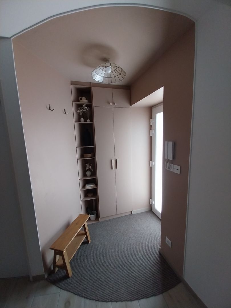 Custom Entrance Wardrobe with Shoe Storage