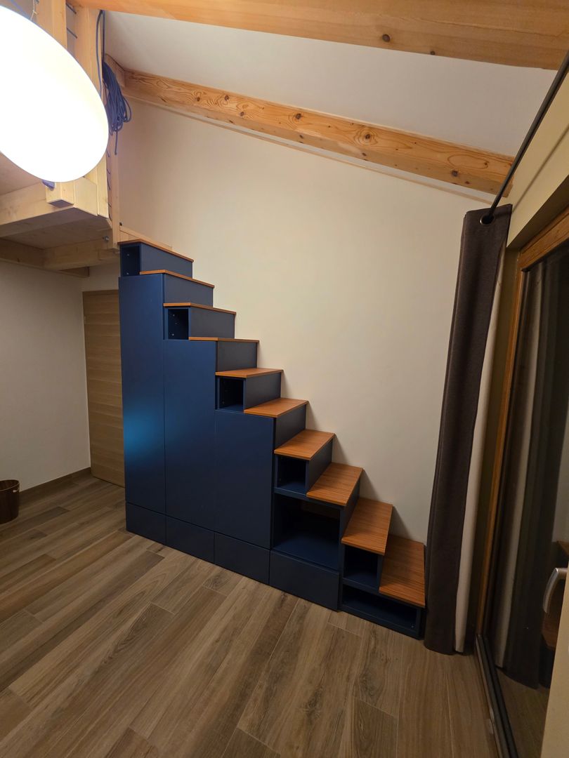 Custom Staircase Furniture - Vue 3