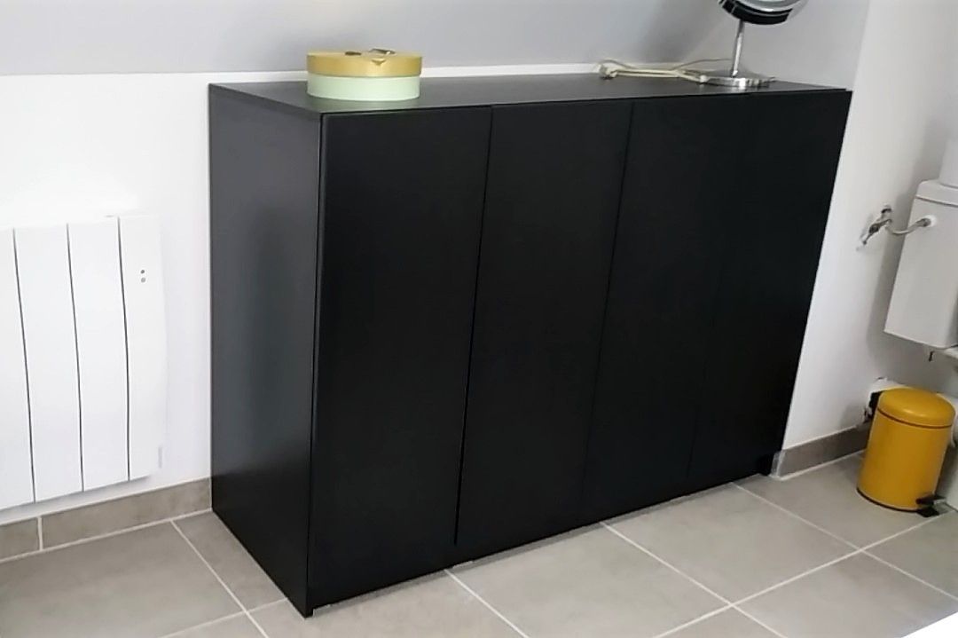 Commode de salle de bain noir