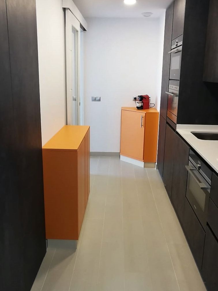 Caisson de cuisine coloré sur mesure