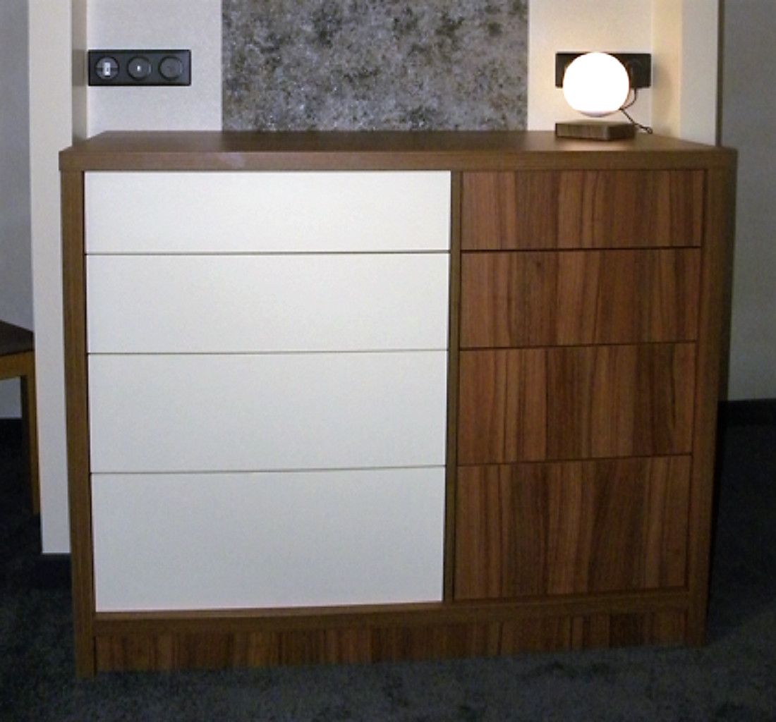 Commode bicolore  - Vue 1