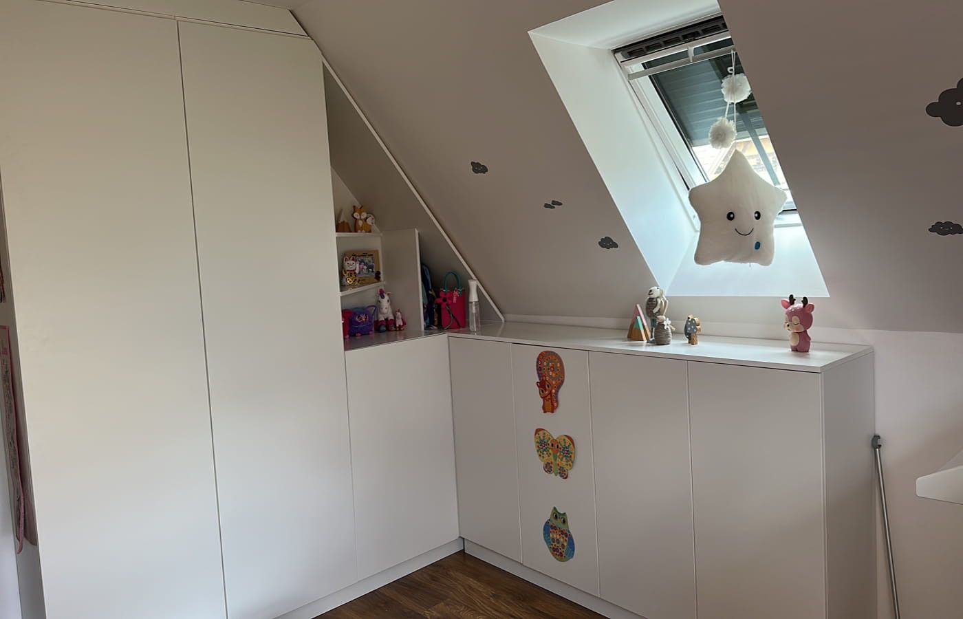 Meuble sous pente et placard sur mesure