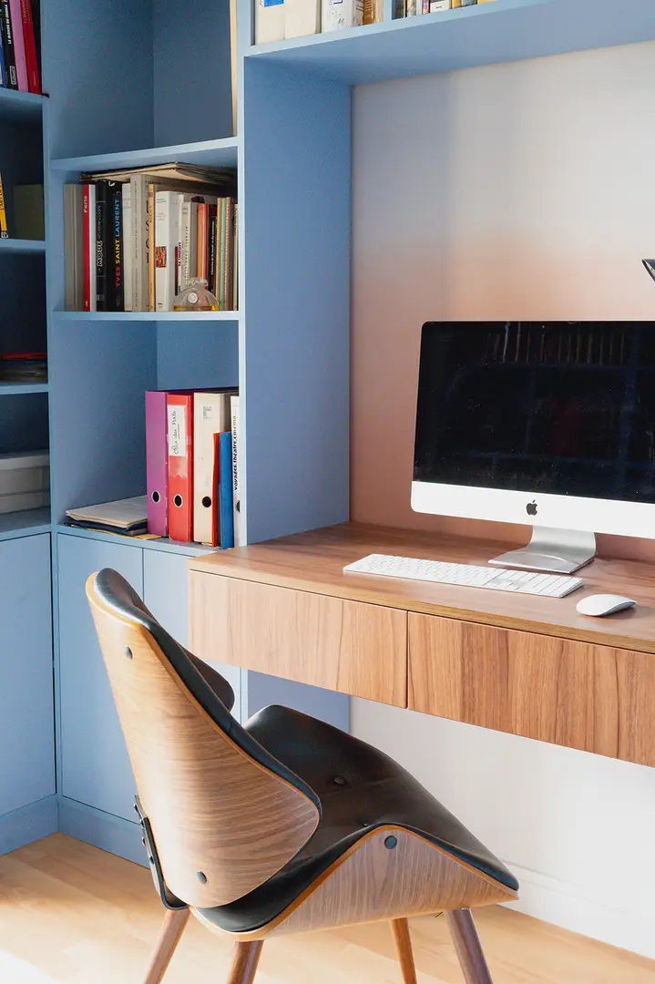 Room layout with corner bookcase - Vue 2