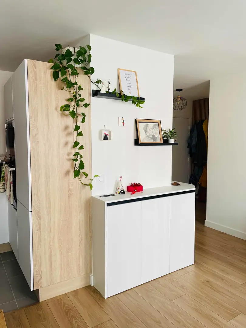 Custom corner furniture with top and bottom storage for entryway - Vue 2