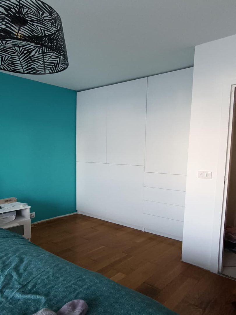 Dressing blanc avec portes et tiroirs  - Vue 1