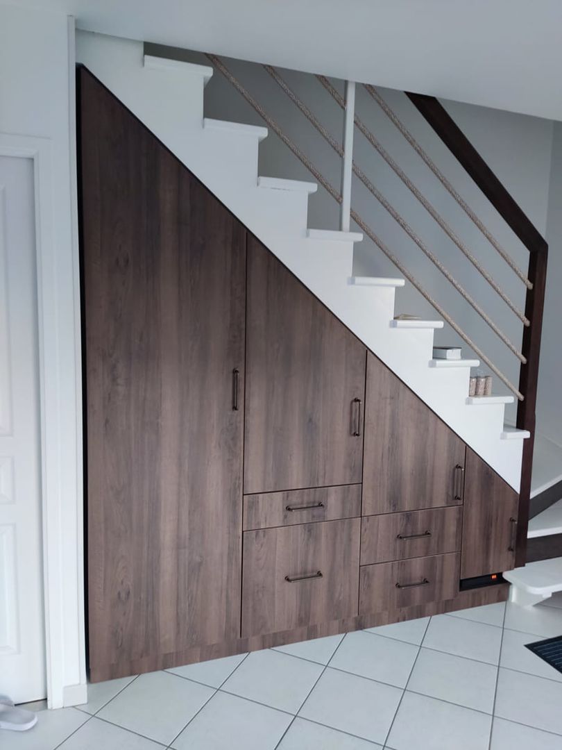 Meuble sous escalier