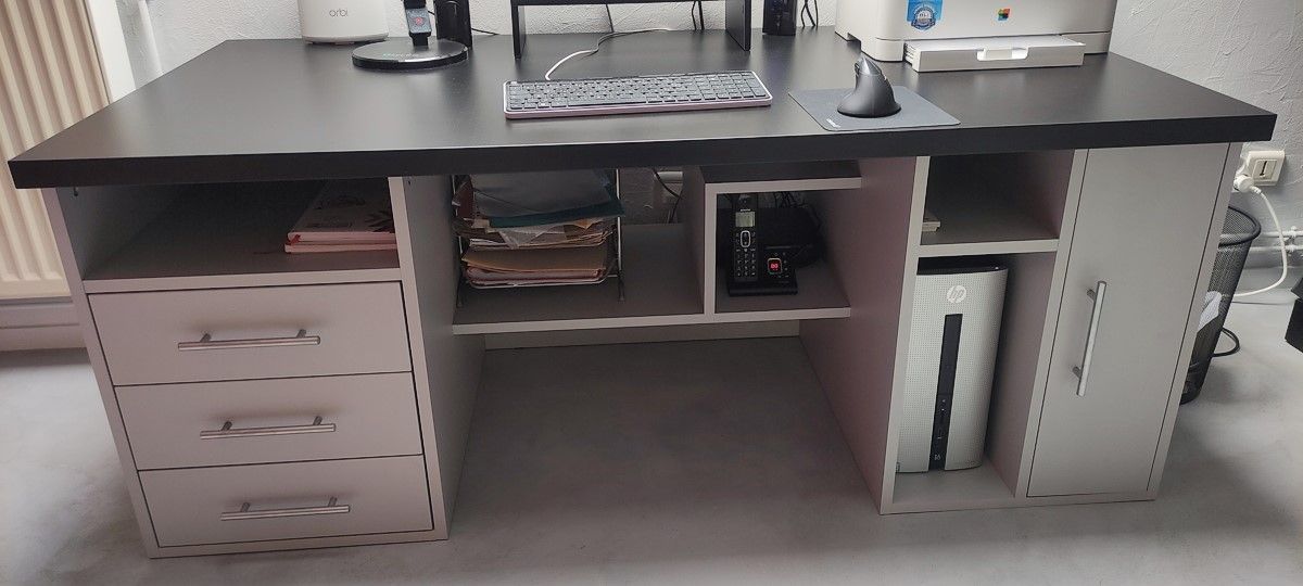 Large bureau sur mesure