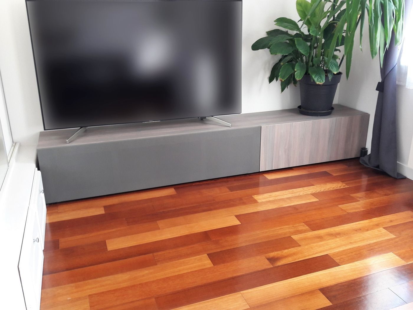 Meuble TV bas sur mesure