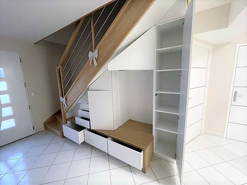 Meuble sous escalier - Vue 1