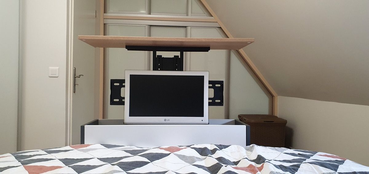 Meuble TV avec motorisation intégré - Vue 1