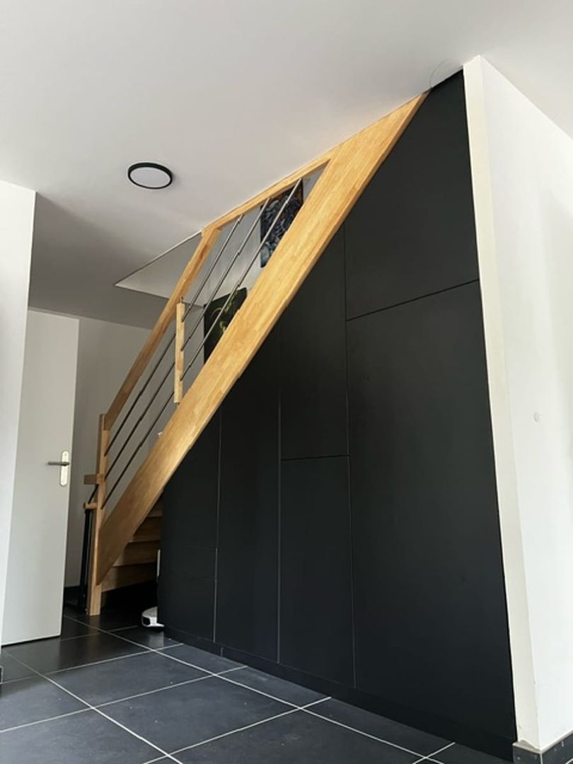 Meuble sous escalier - Vue 1