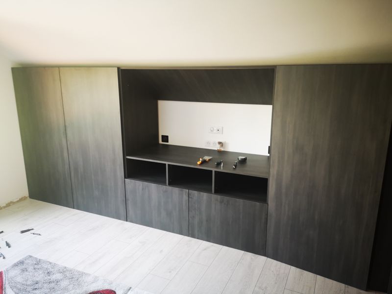 Meuble sous pente chambre