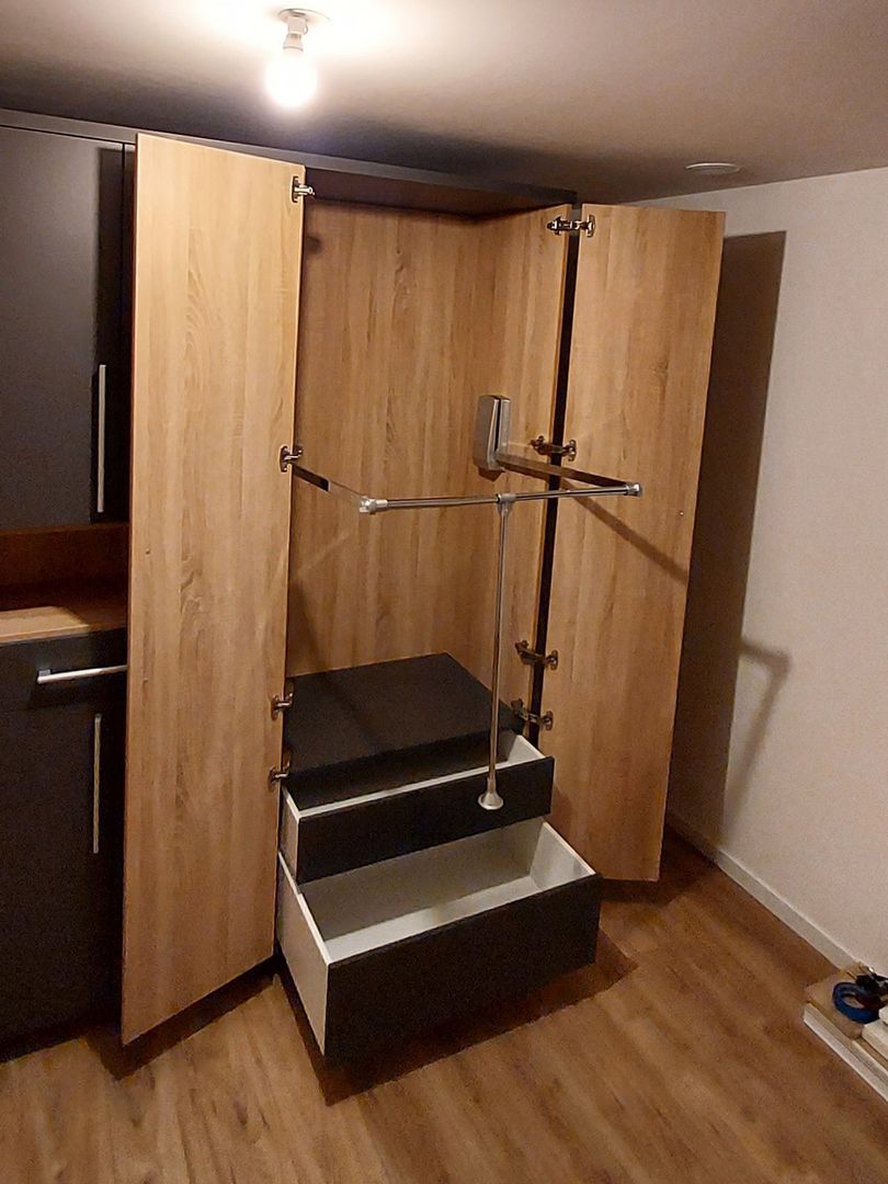 Dressing haut avec portes sur mesure