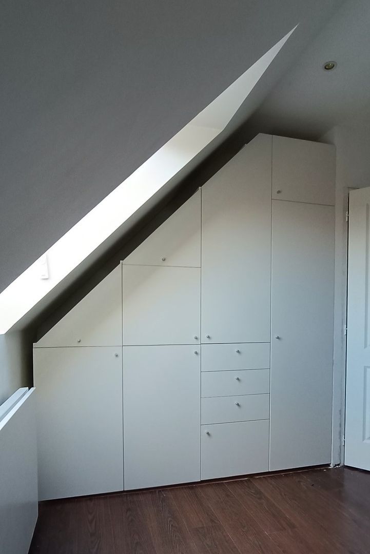 Armoire sous pente personnalisée