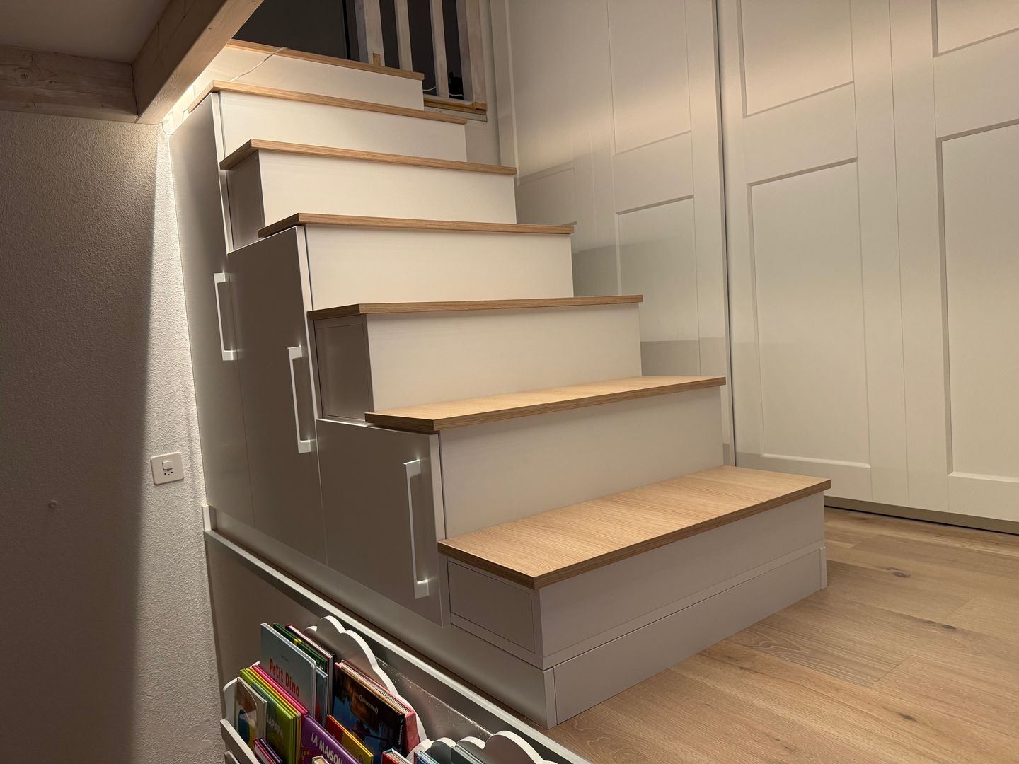 Meuble escalier sur mesure - Vue 1