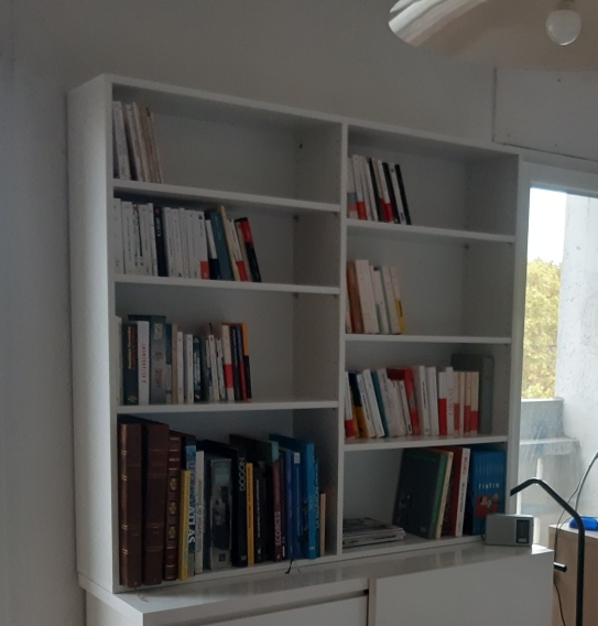 Bibliothèque sur mesure blanche