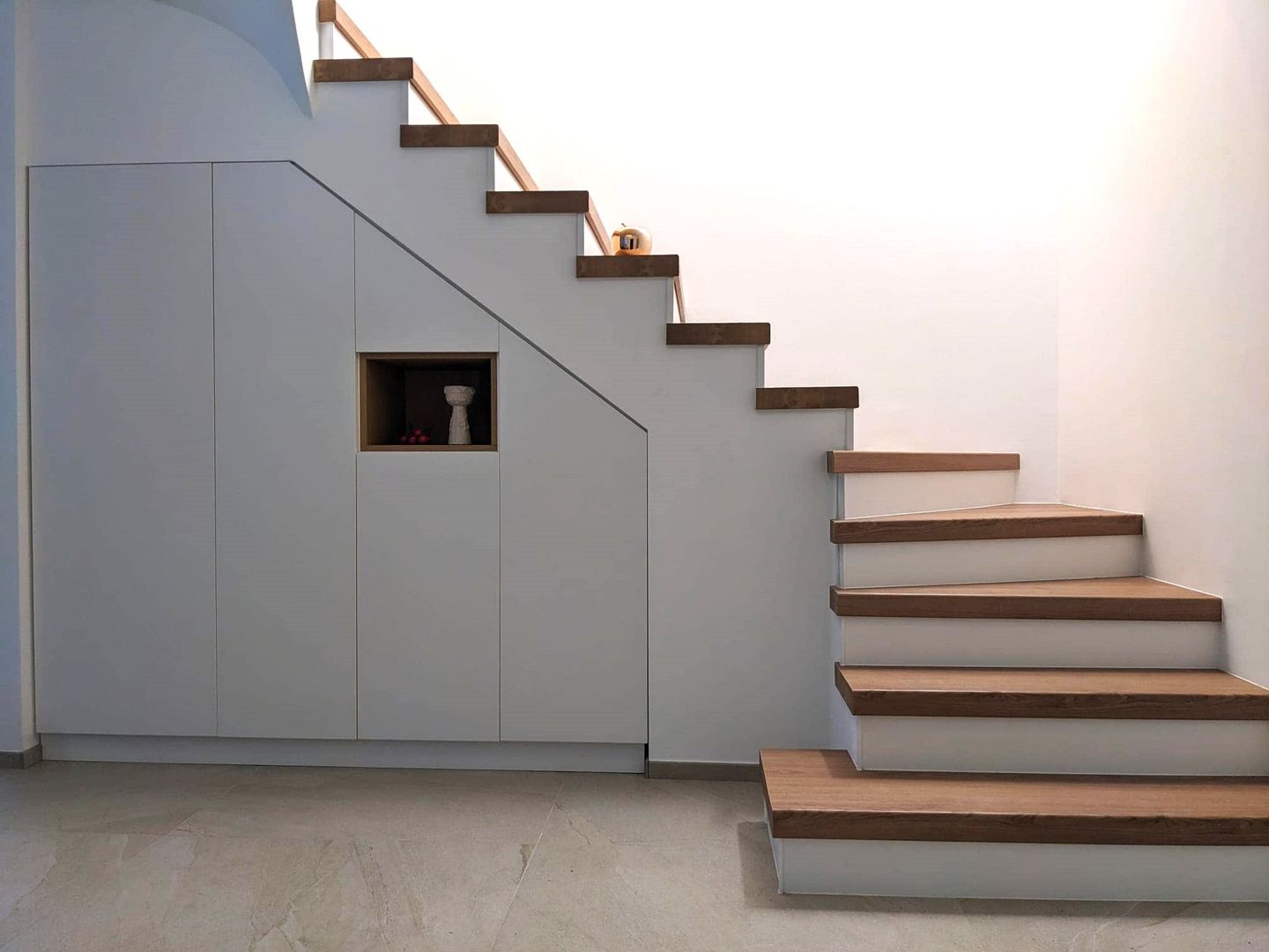 Meuble sous escalier design