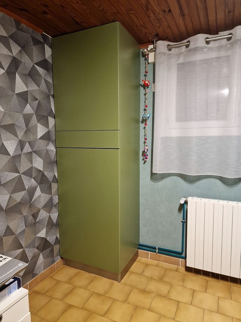 Colonne colorée sur mesure