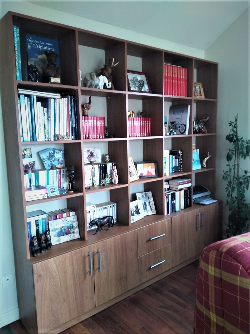 Bibliothèque en bois sur mesure