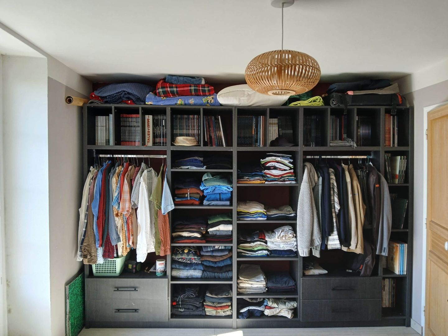 Dressing sur mesure bois foncé - Vue 1