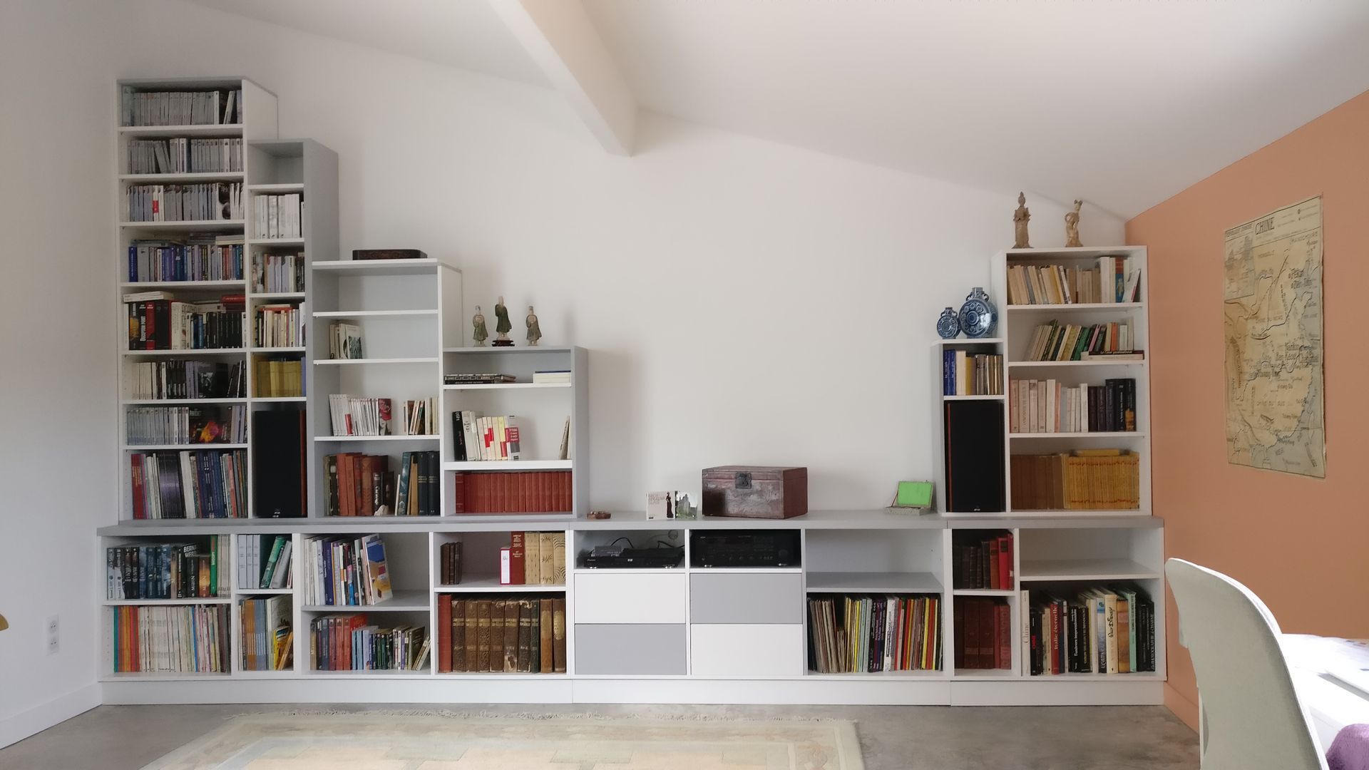 Bibliothèque à hauteur variable sur mesure