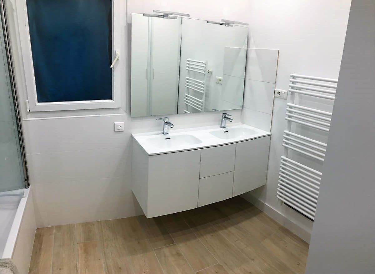 Meuble sous vasque suspendu sur mesure