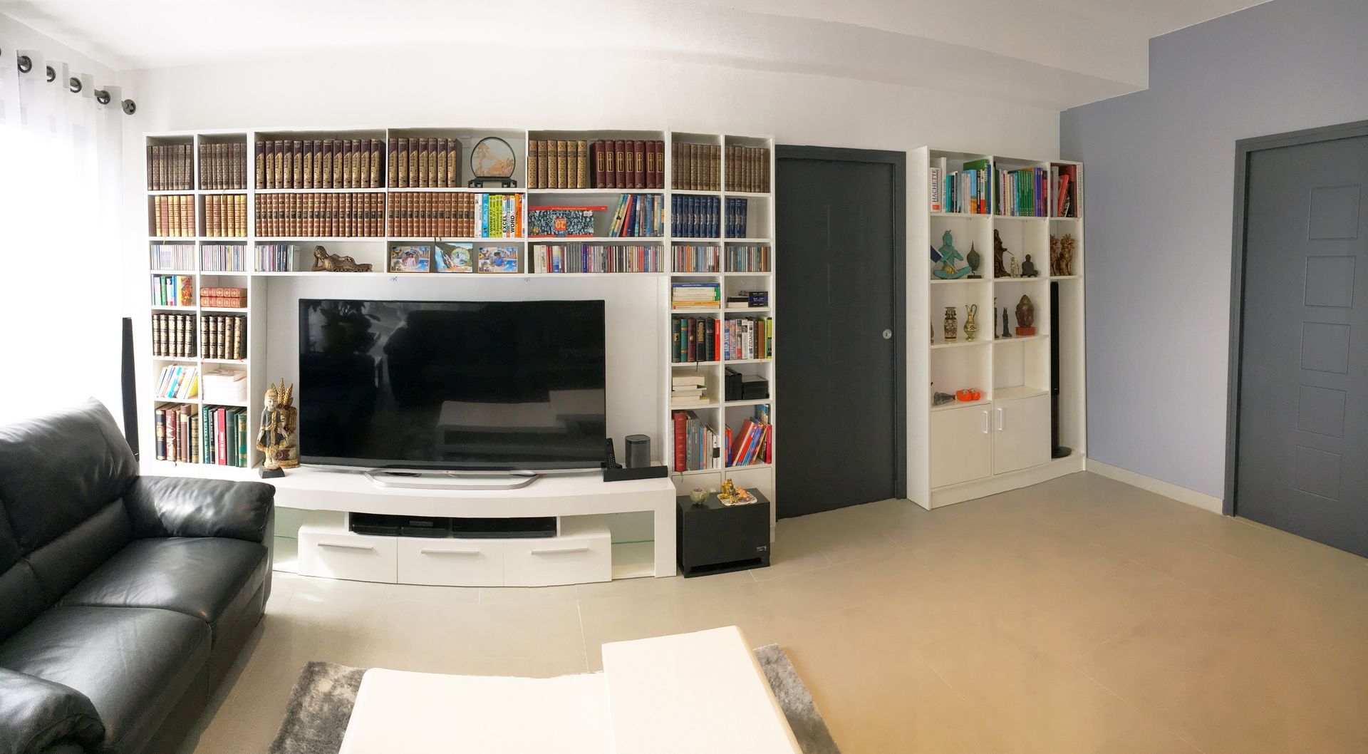 Bibliothèque salon sur mesure - Vue 1
