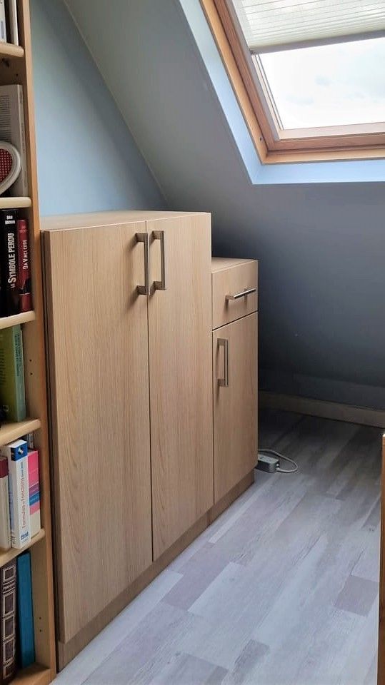 Meuble sous pente à plusieurs hauteurs 