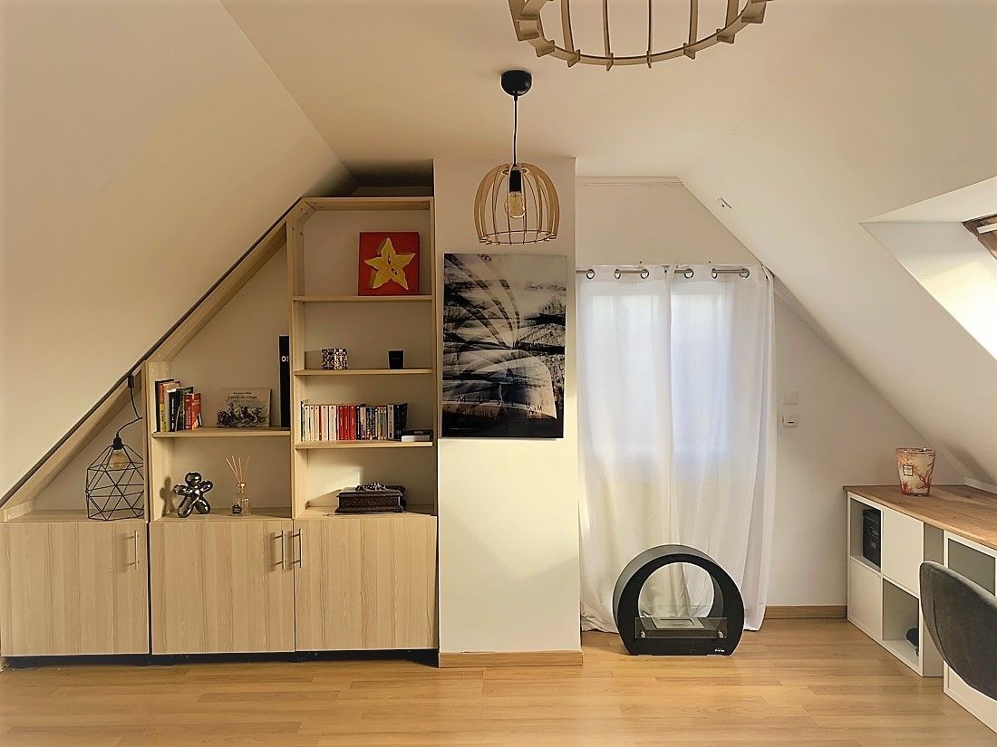 Meuble sous pente encastré sur mesure 
