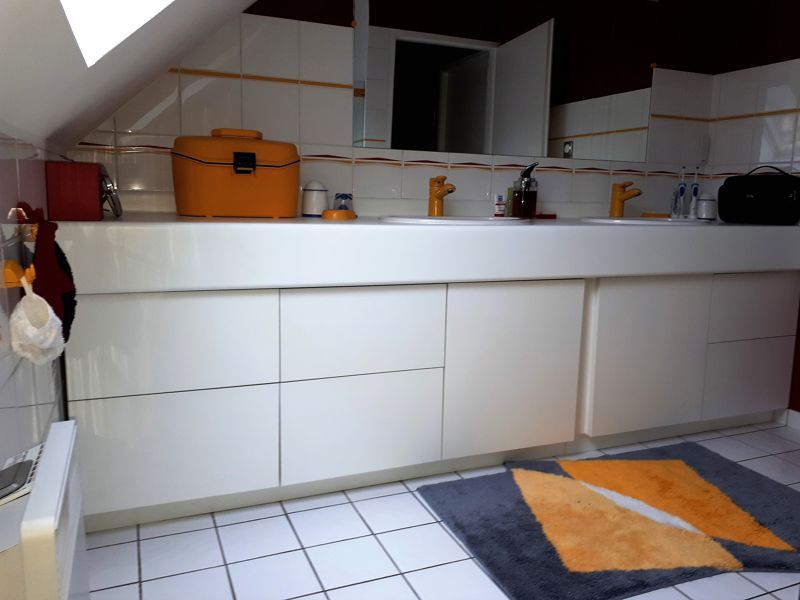 Meuble de salle de bain sur-mesure