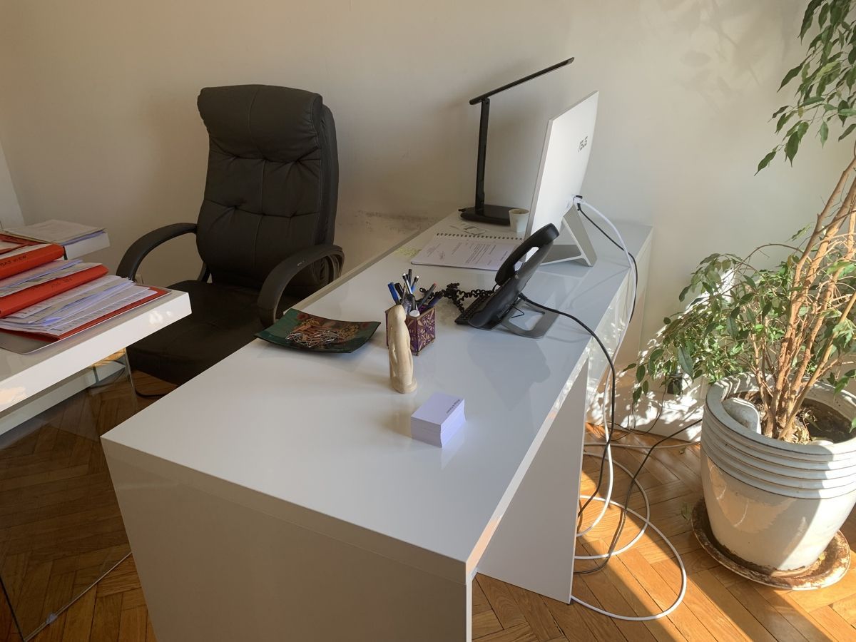 Bureau blanc laqué sur mesure - Vue 1