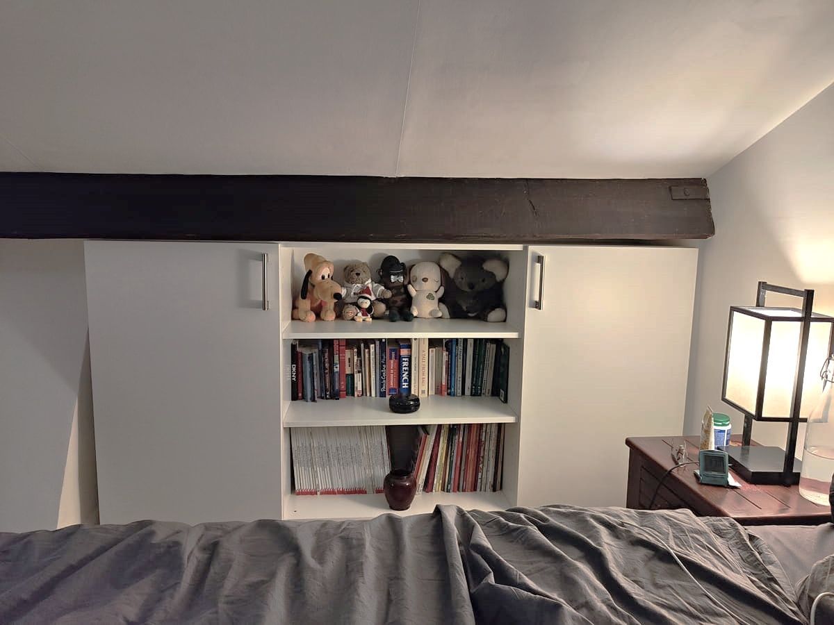 Etagère sous pente arrière sur mesure