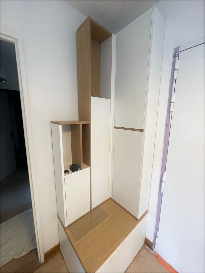Meuble d'entrée en angle sur mesure.  - Vue 1