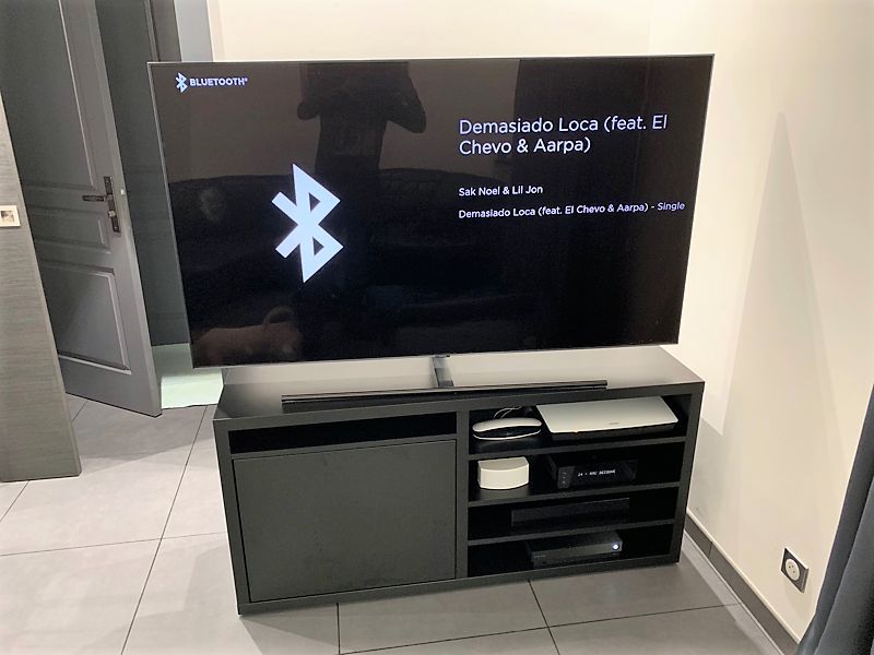 Meuble TV sur-mesure noir